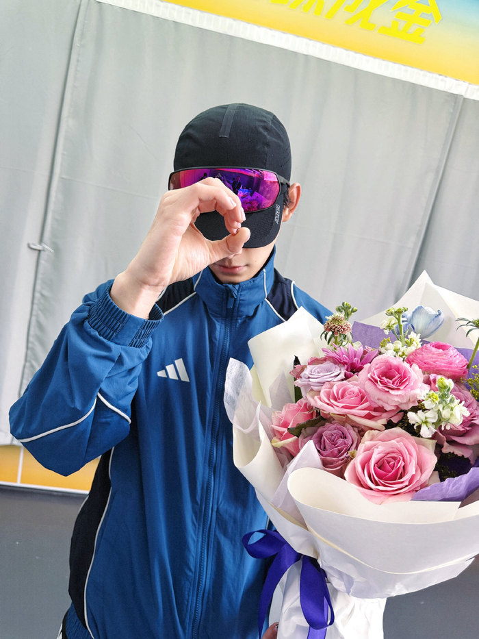 开云-姚琛完成人生首个半马，上海赛场见证突破|马拉松|线下活动|半程马拉松|半程|彩虹_新浪体育_新浪新闻